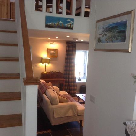 Tidal Cottage On The Shore Isle Of Skye Breakish Екстериор снимка